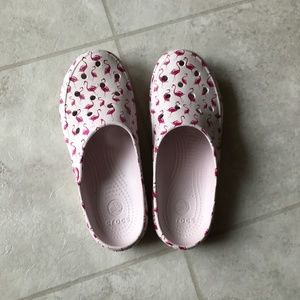 Crocs White & Pink Flamingo Slip-on Shoes size Women’s 8